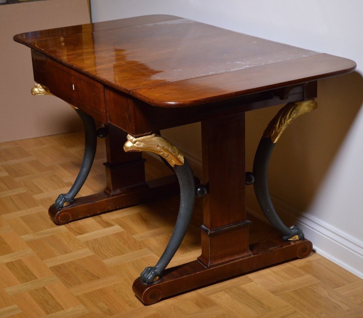 Ensemble De Meubles Empire. Russie-photo-2