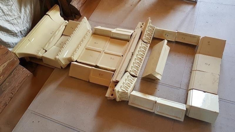 CHEMINÉE. CÉRAMIQUE. H-185+CM. MEISSEN. XIXÈME