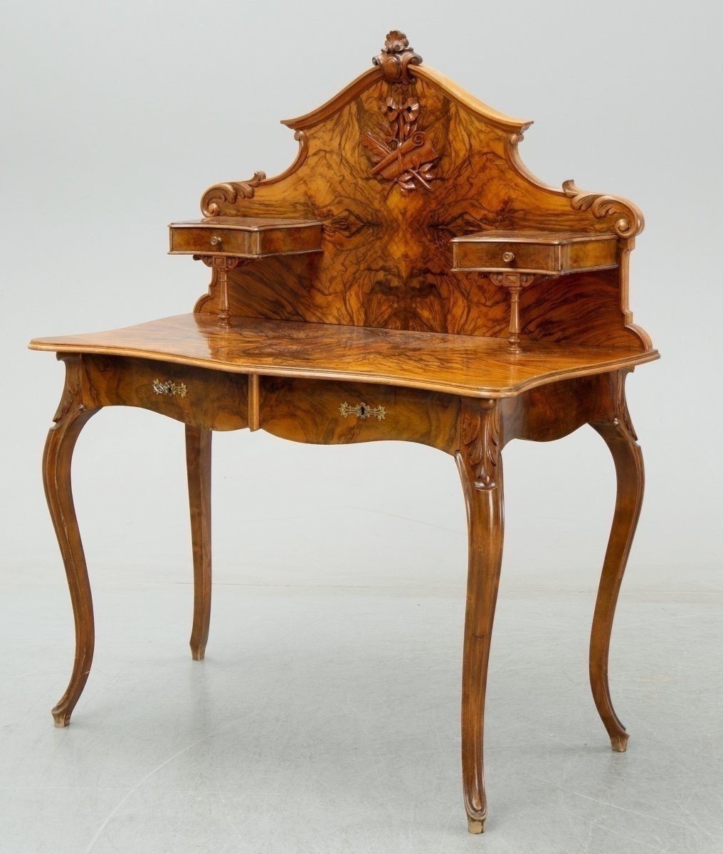Walnut Root Writing Desk.-photo-2