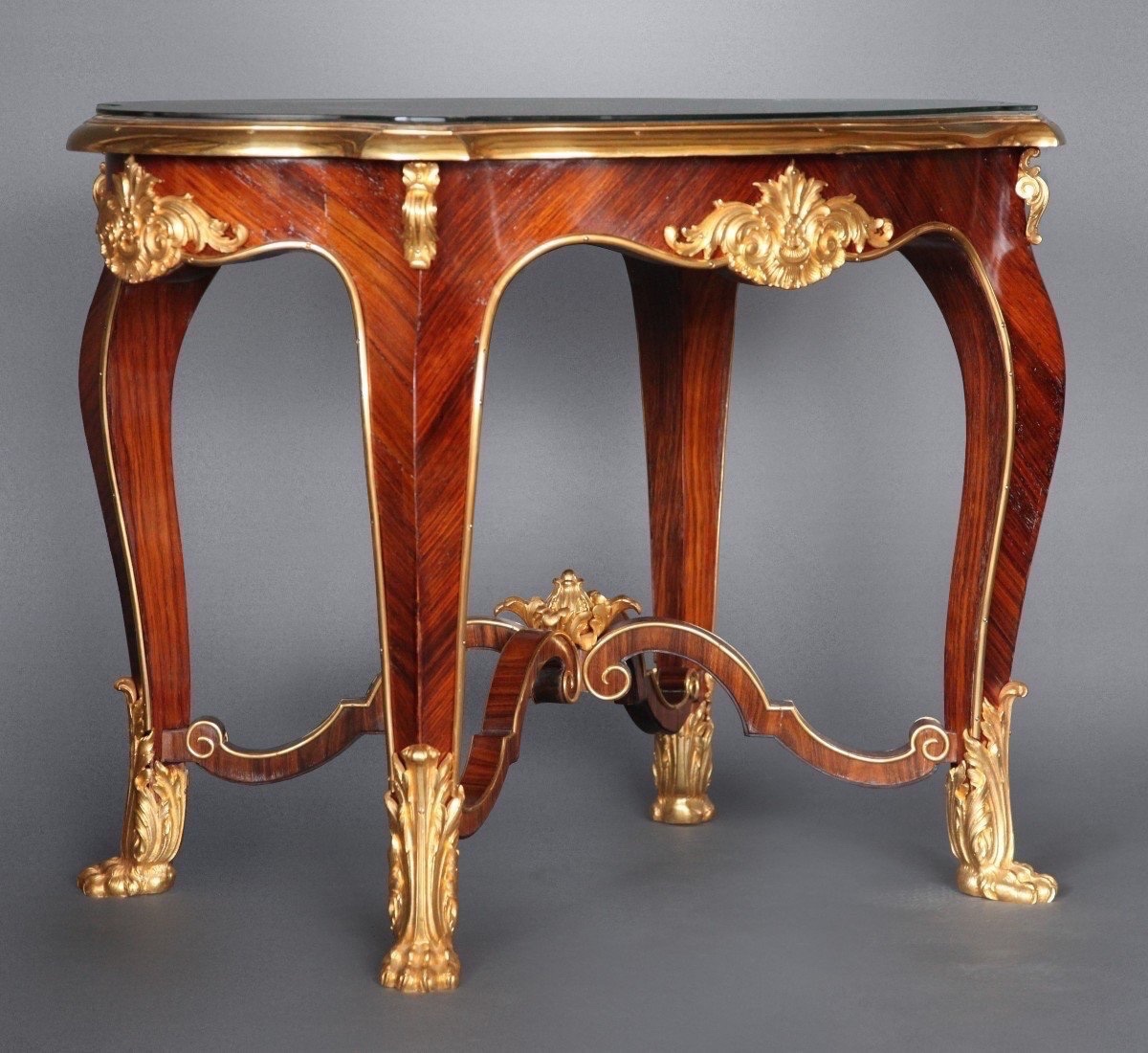 TABLE DE SALON. MARQUETERIE. XIXÈME SIÈCLE