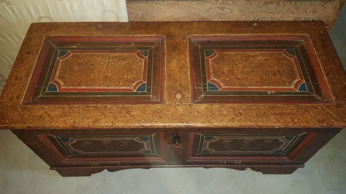 COFFRE DE MARIAGE TYROLIEN DU XVIII. L 151CM-photo-1