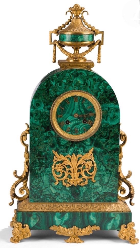 PENDULE MALACHITE. NAPOLEON III H-52CM