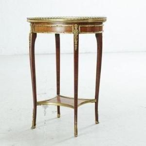 Table De Style Louis XVI. Marqueterie