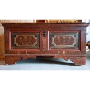 18th-century Tyrolean Wedding Chest. L 151 Cm