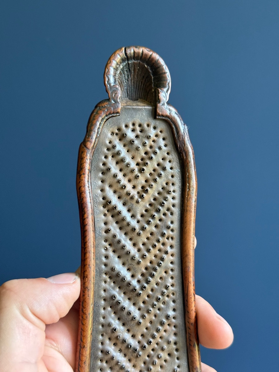 Boxwood Tobacco Grater, France Circa 1740-photo-2