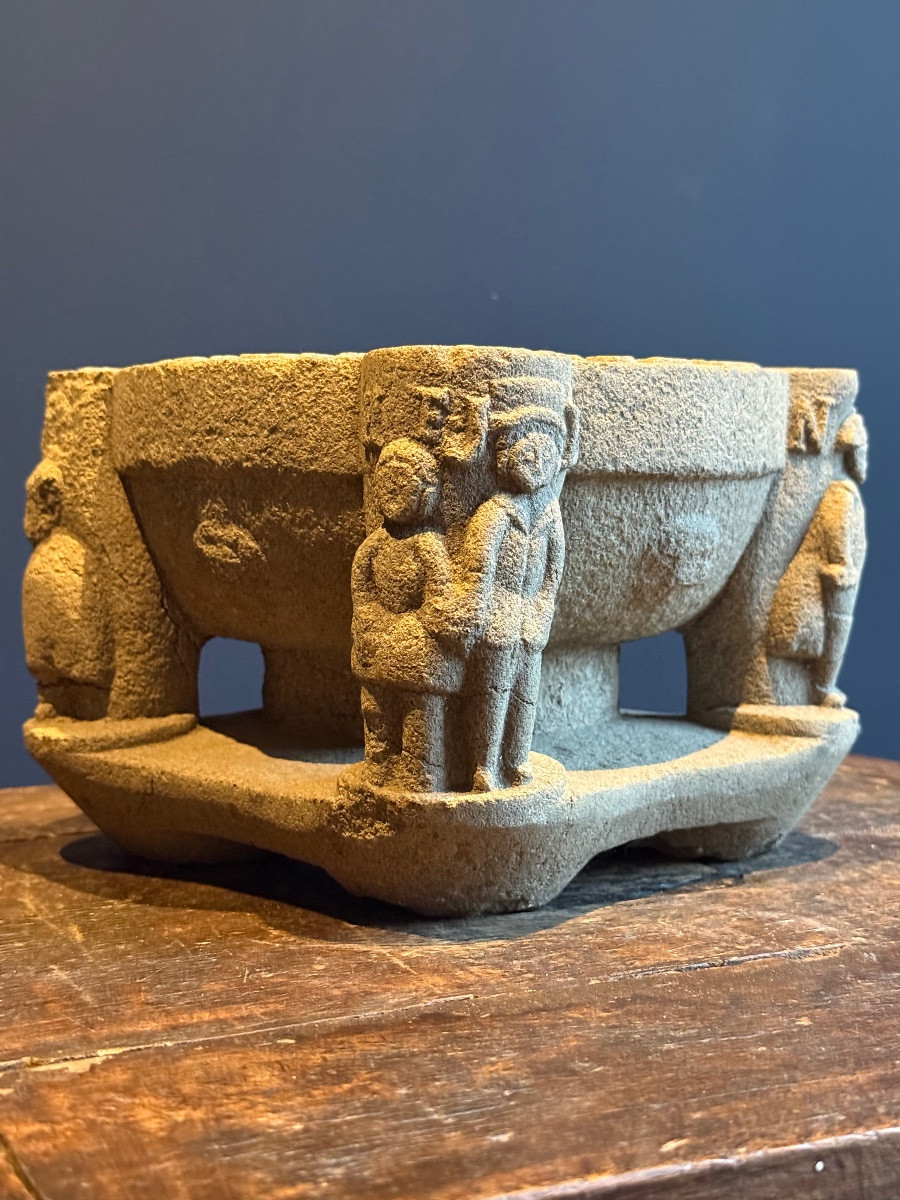 Folk Art - Rare Stone Mortar - Haute-loire, 19th Century -photo-3