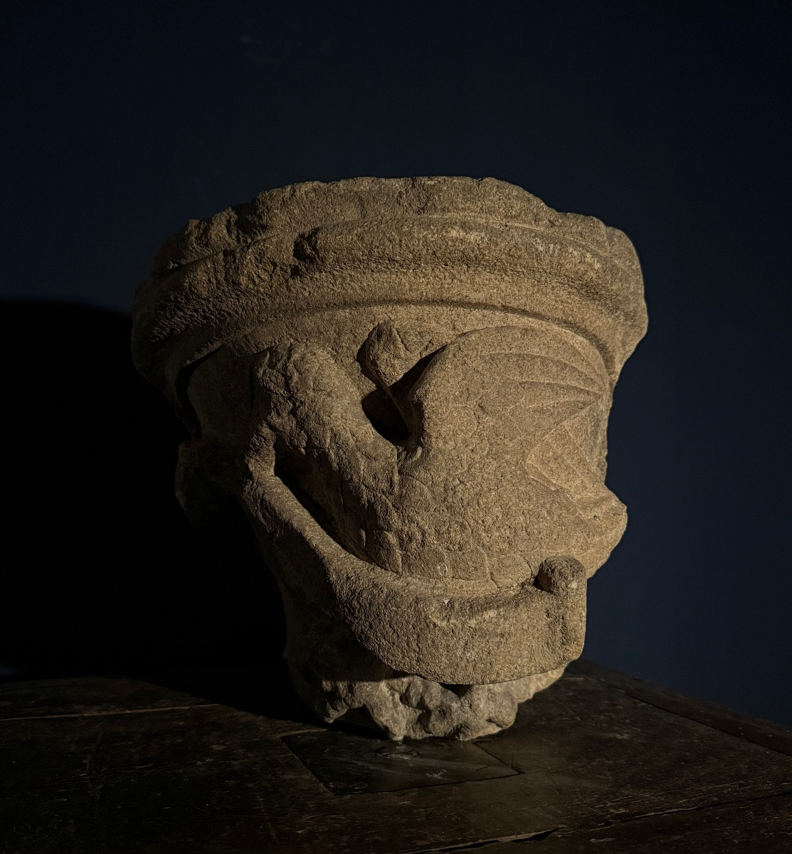 Romanesque Capital In Volcanic Stone, Auvergne, 13th Century 