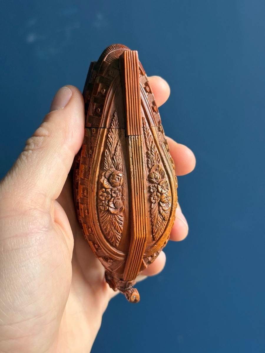 Empire - Napoleon - Tabatiere Shuttle In Corozo, France Circa 1820-photo-1