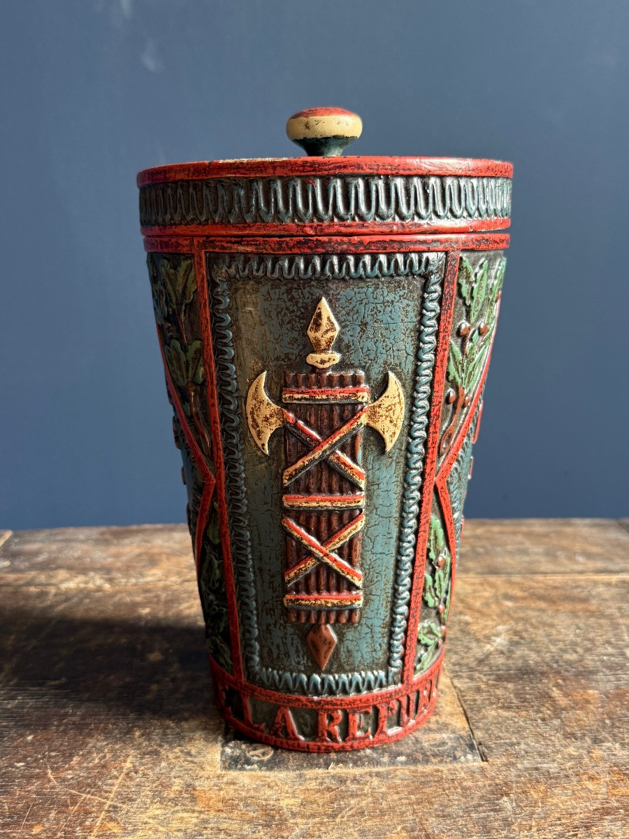 Museum - Revolutionary Tobacco Jar Circa 1790-1800 In Polychrome Wood -photo-1