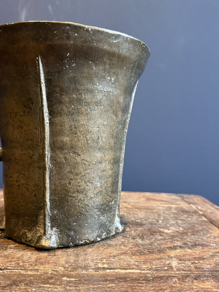 GOTHIQUE - Grand mortier en bronze d'époque gothique, Allemagne, XVe siècle-photo-4