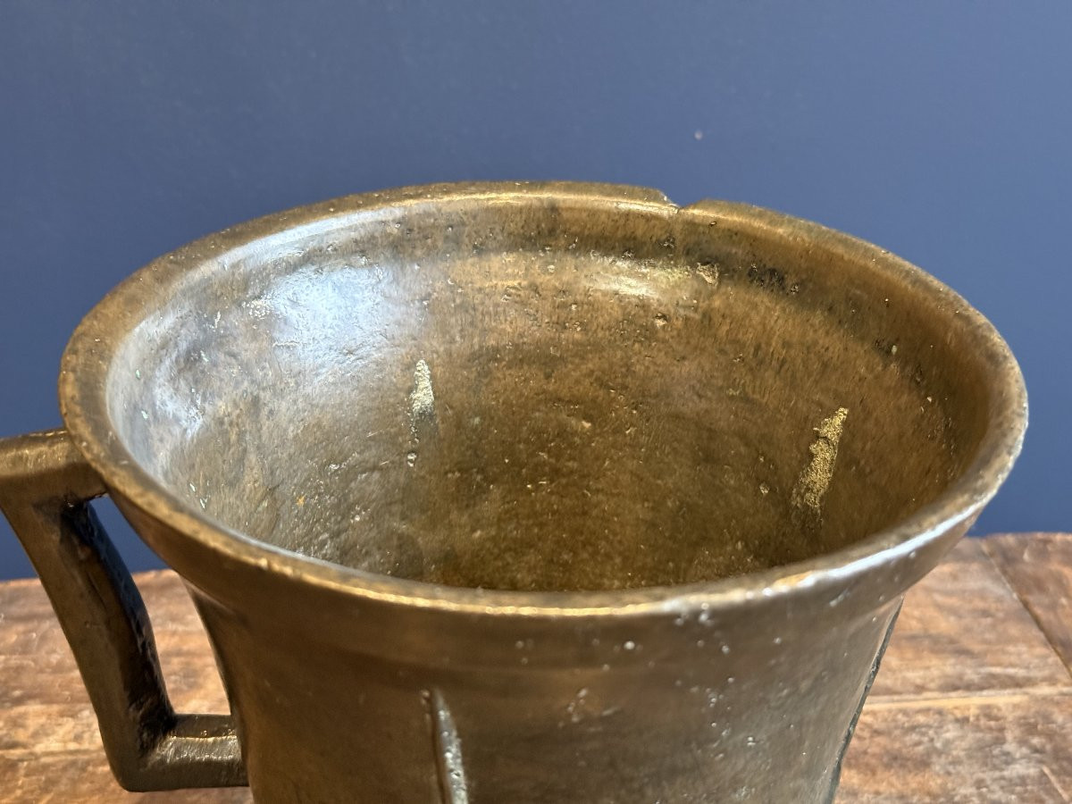 GOTHIQUE - Grand mortier en bronze d'époque gothique, Allemagne, XVe siècle-photo-2