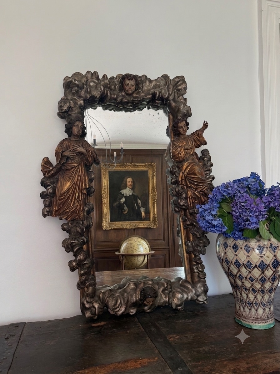 Grand miroir baroque polychrome, Italie vers 1700