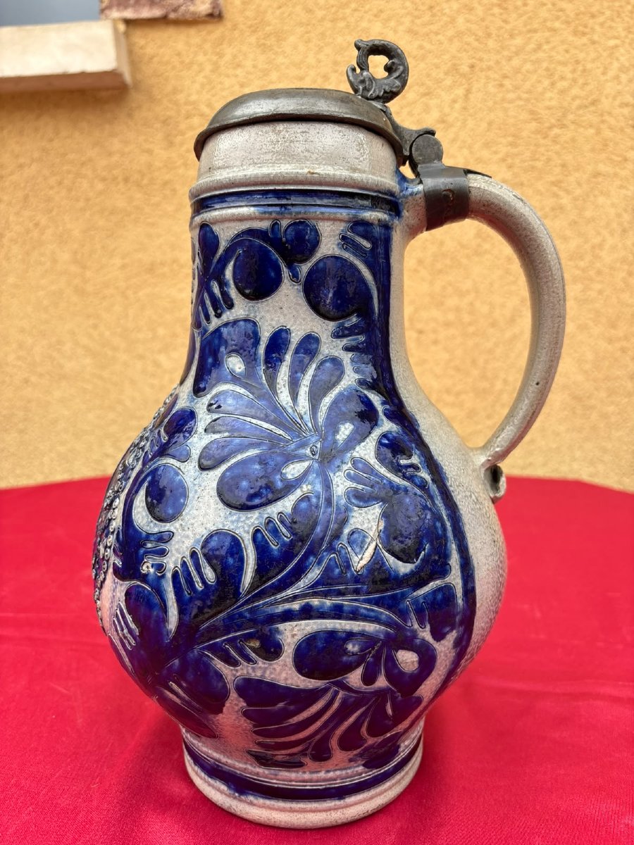 Westerwald Stoneware Pitcher With Coat Of Arms, Circa 1700-photo-4