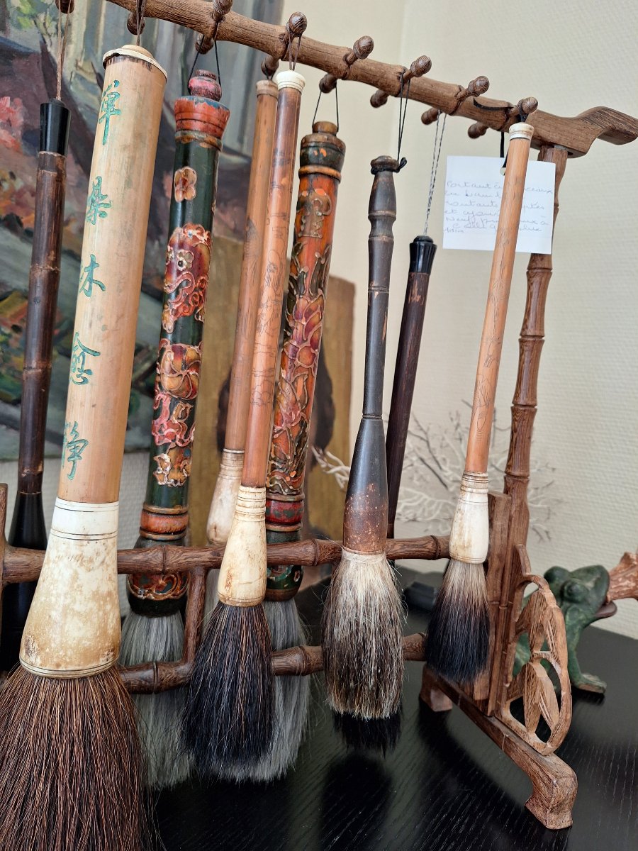 Calligraphy Brushes On A Display Stand-photo-4