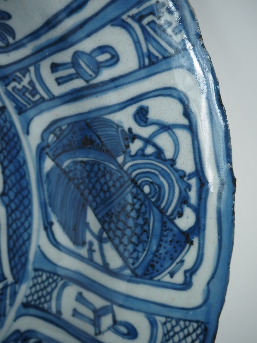 Fine plat en porcelaine Kraak – Dynastie Ming, période Wanli (env. 1573–1619)-photo-5