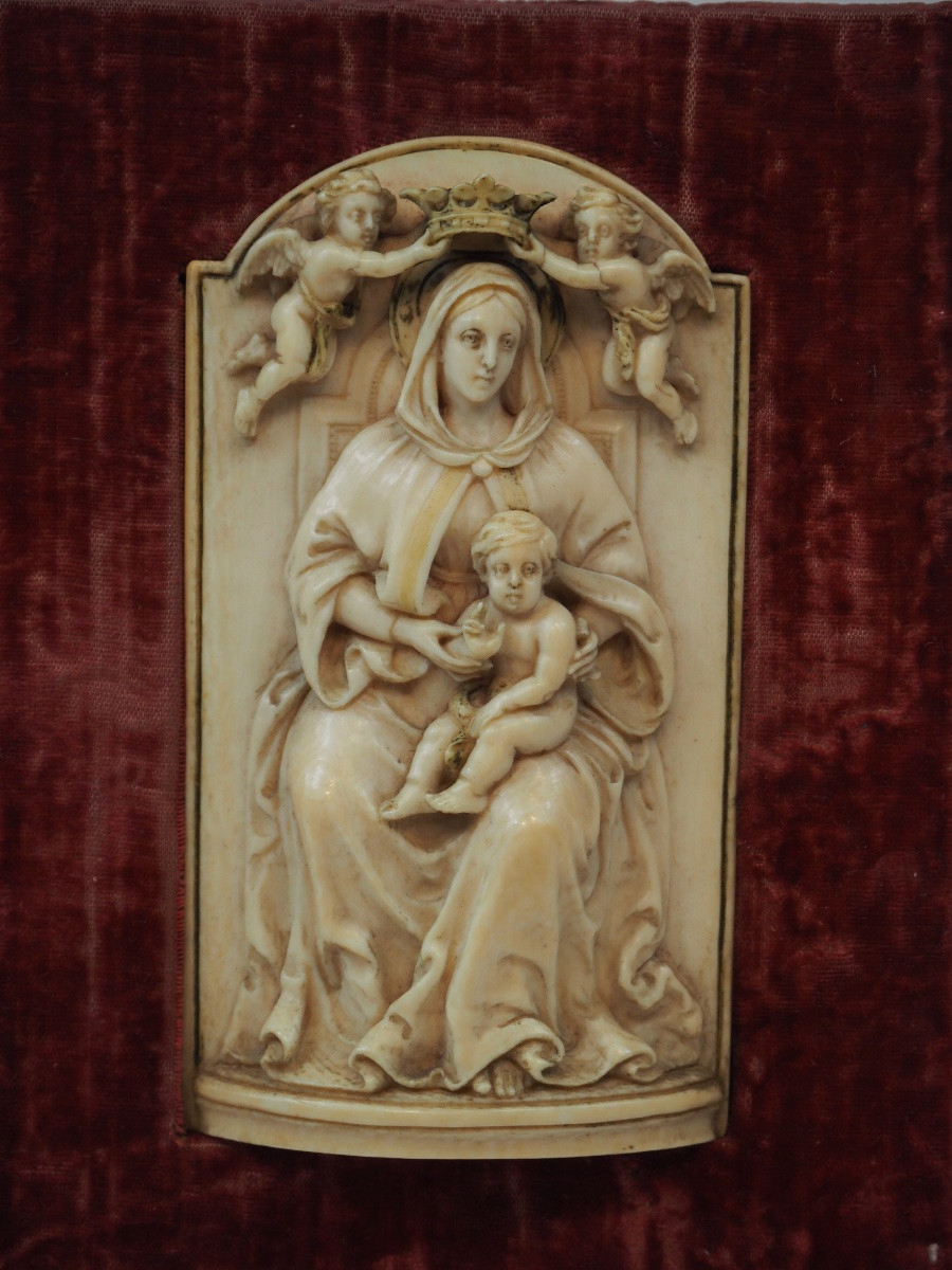 Ivory Relief Depicting The Virgin And Child-photo-2