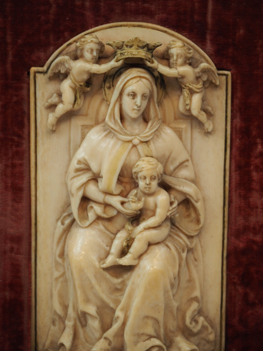 Ivory Relief Depicting The Virgin And Child-photo-3