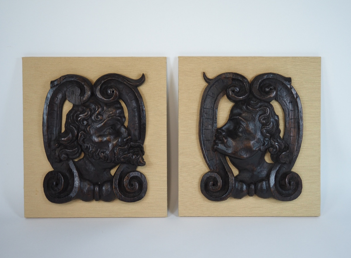 Paire de reliefs décoratifs en chêne de la Renaissance, Europe, fin du XVIᵉ siècle
