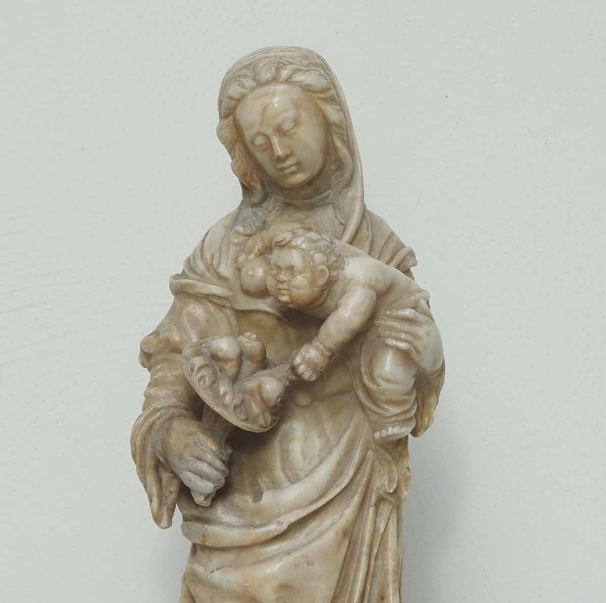 Alabaster Sculpture Depicting The Virgin And Child Cornucopia, 16th Century-photo-2