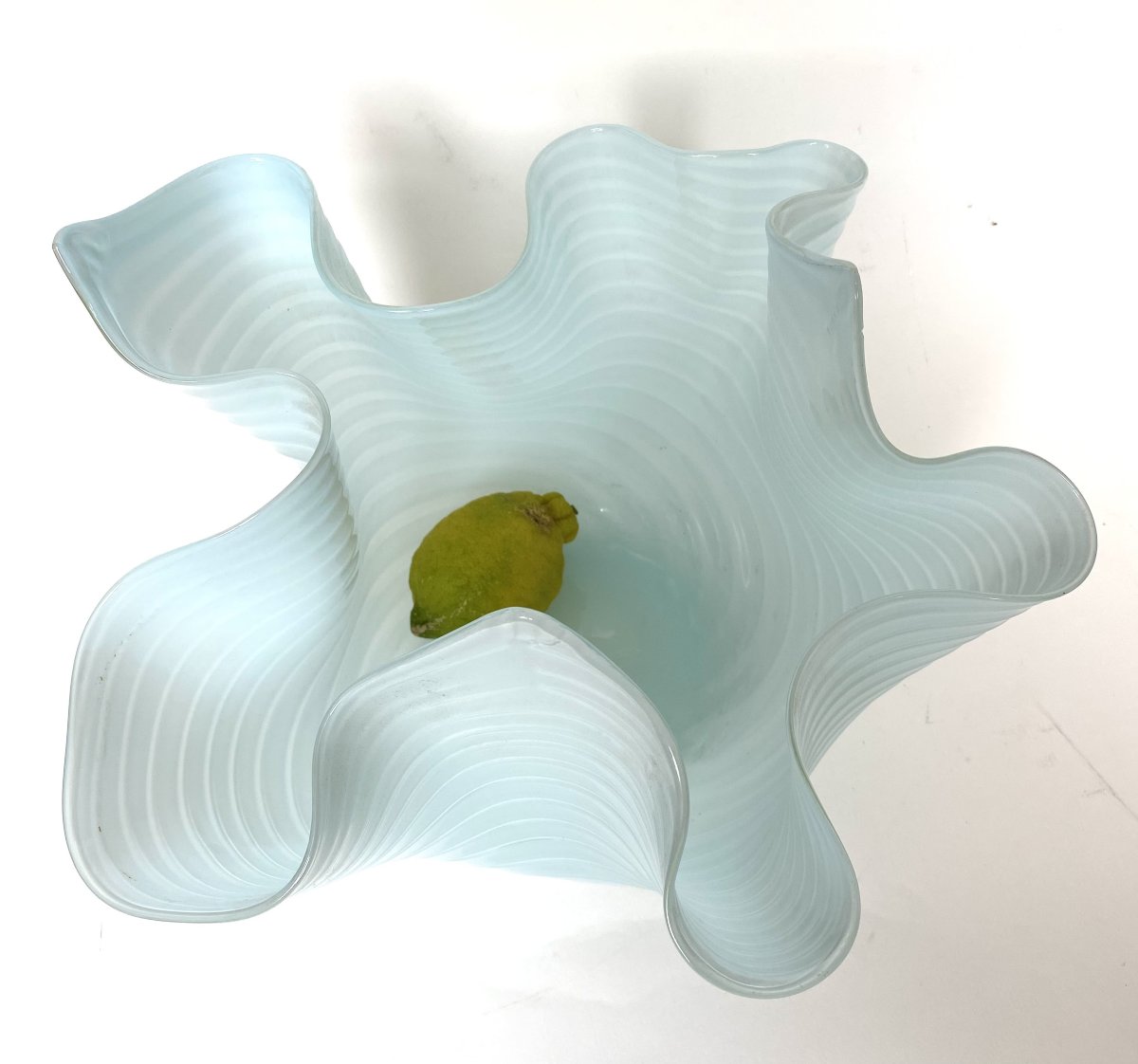 Murano.  Large Vase "fazzoletto" Attributed To Dino Martens For Toso. 1950s-60s-photo-2