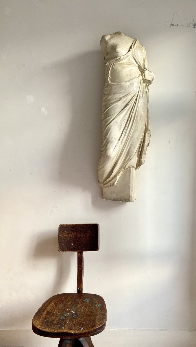 Plaster Cast After The Antique . Venus Genitrix.-photo-2