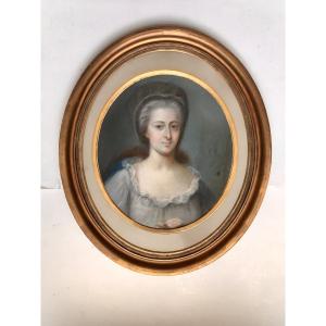 18th-century Portrait With Coat Of Arms, "woman With A Headdress."