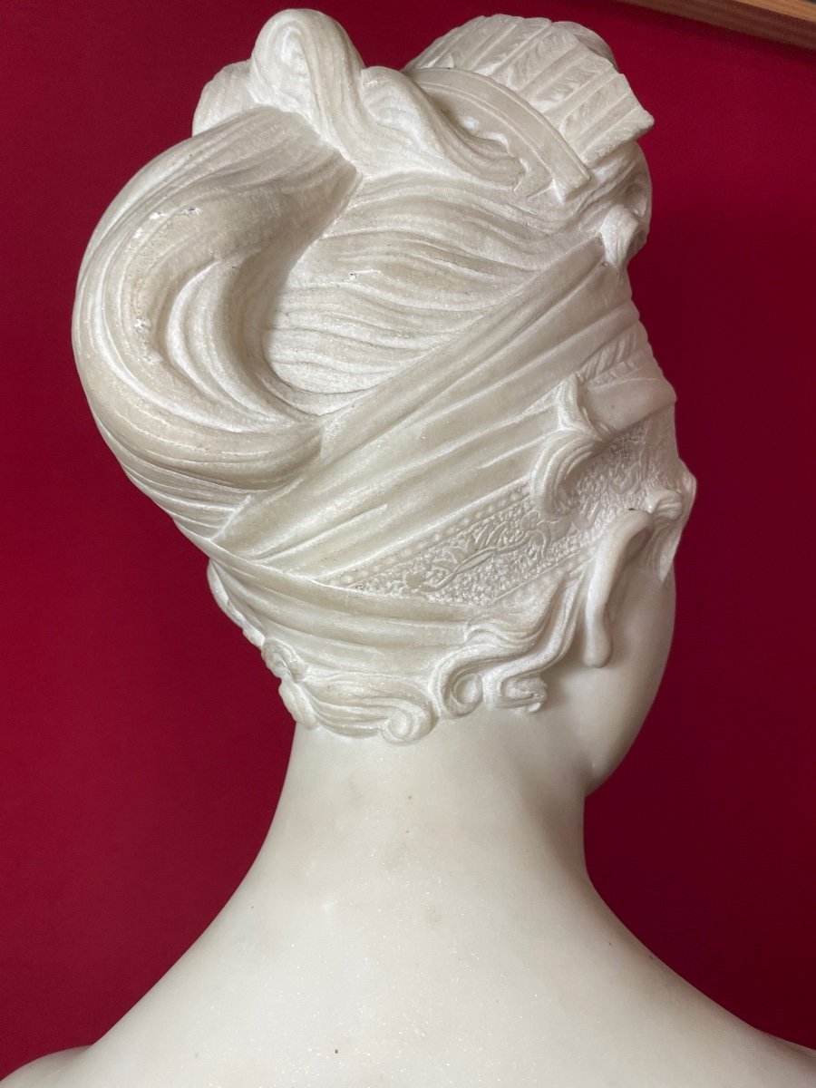 Bust Representing Madame Recamier In Carrara Marble-photo-1