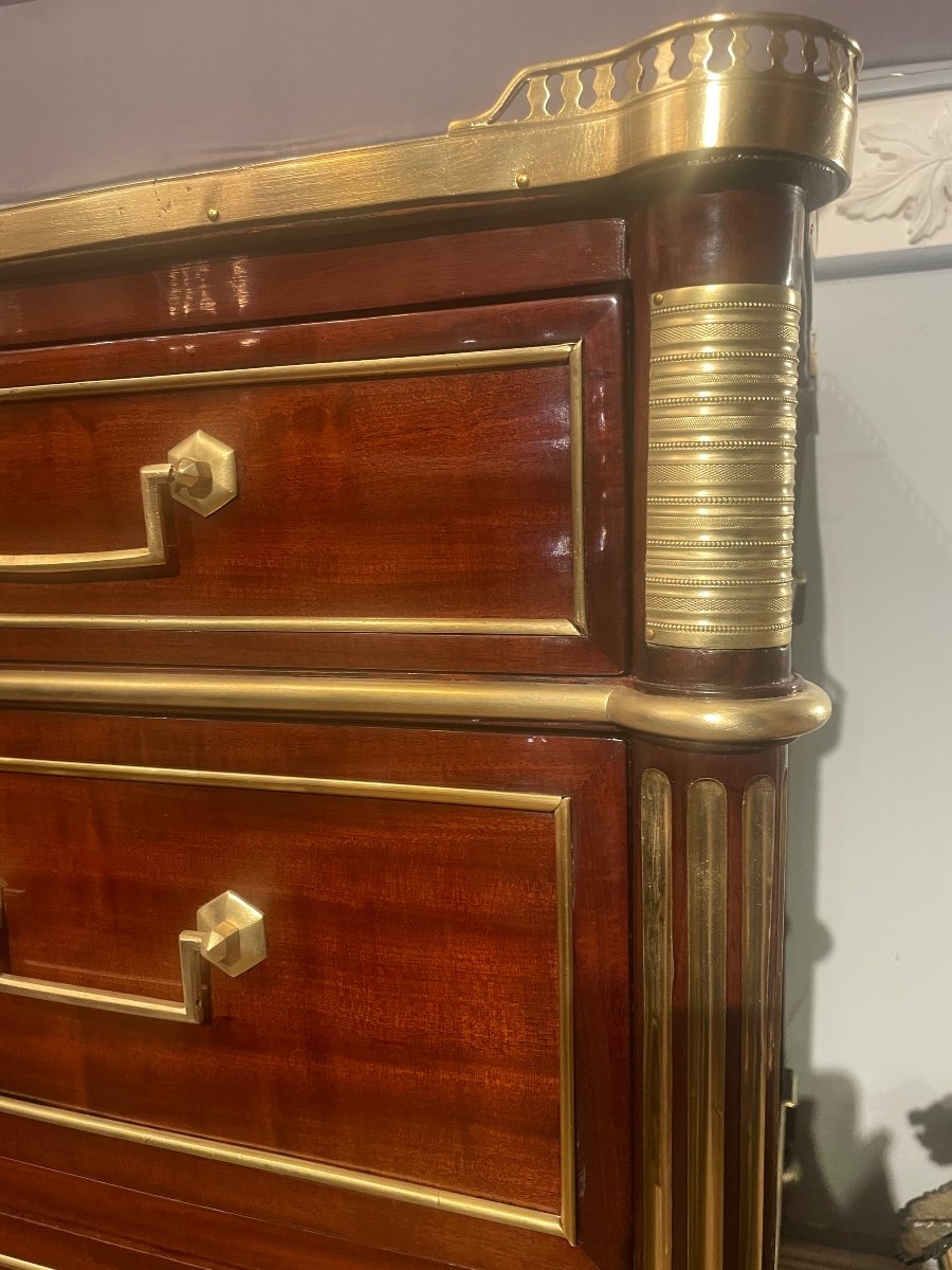 Louis XVI Commode In Mahogany And Brass Fillets -photo-3