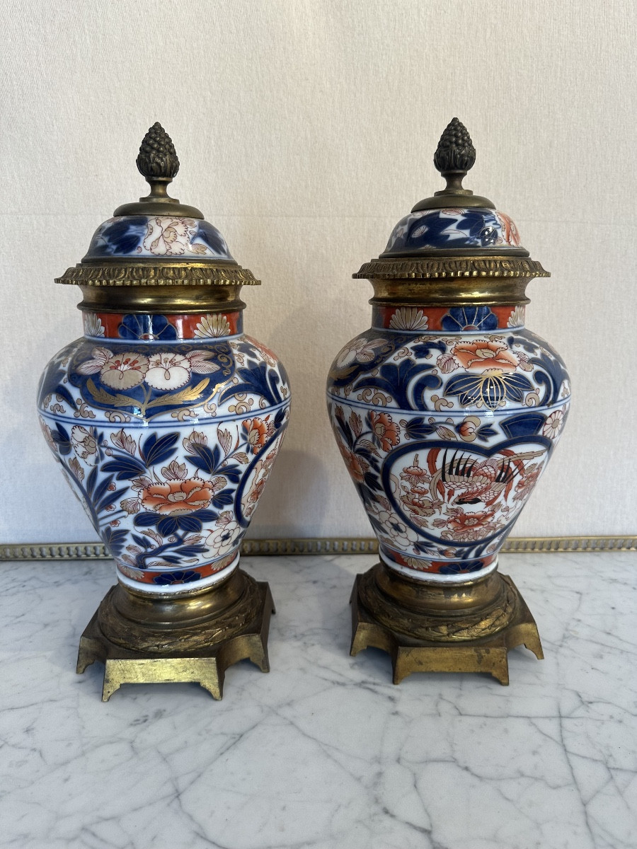 Pair Of 19th Century Imari Porcelain Casseroles 