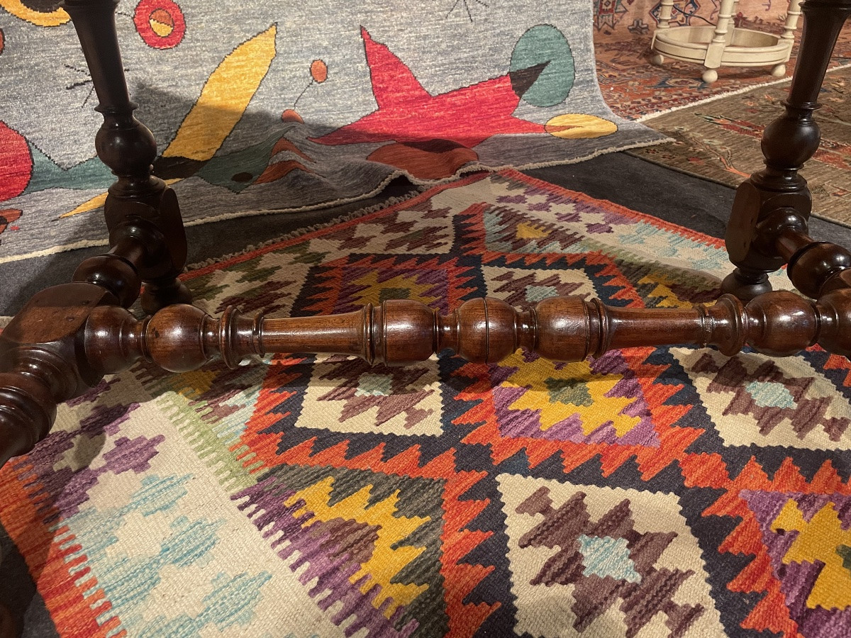 Table à écrire en noyer d’époque Louis XIII -photo-1