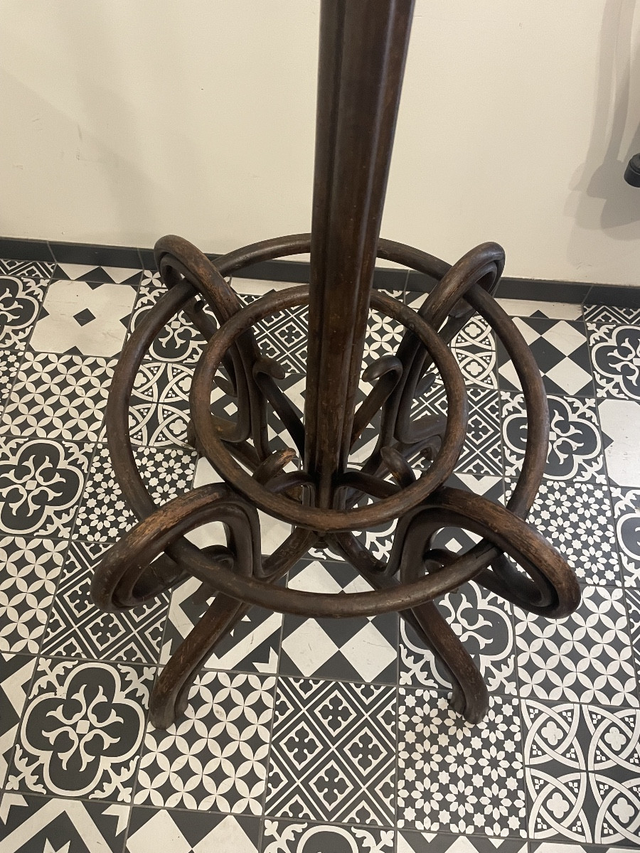 Porte manteau de la maison Tonet en hêtre tourné. -photo-3