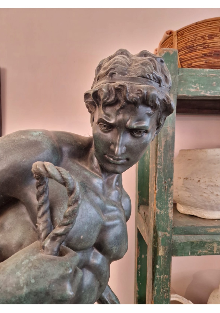 Bronze monumental représentant David terrassant le lion de Némée -photo-3
