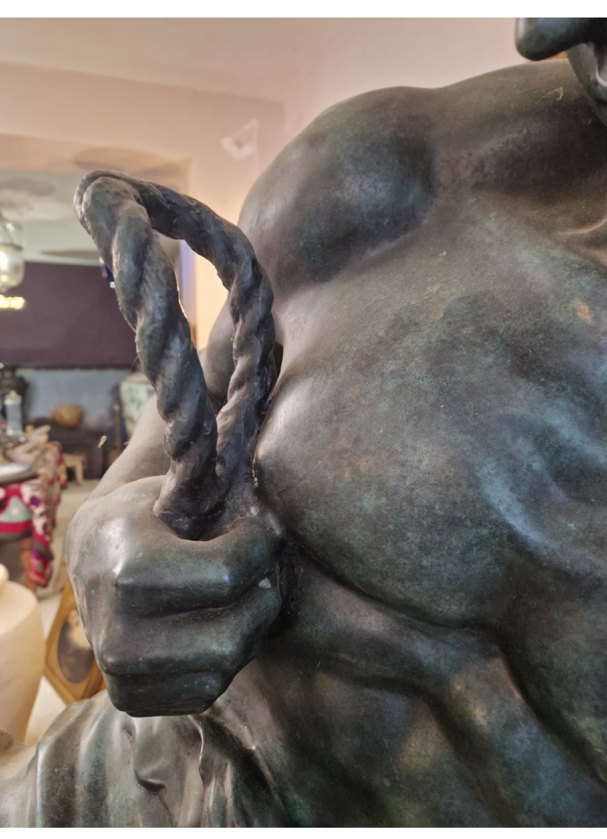 Bronze monumental représentant David terrassant le lion de Némée -photo-5