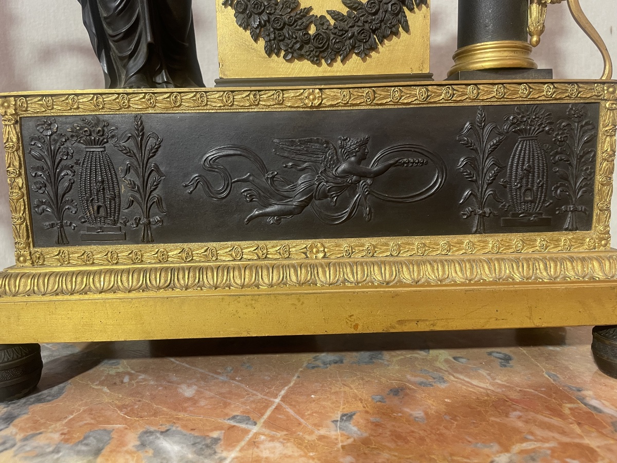 Empire-era Bronze Clock With Two Patinas -photo-4