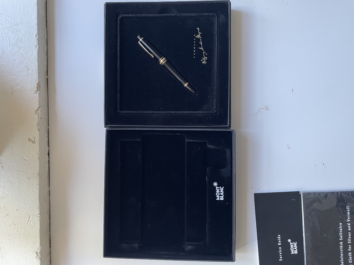 Stylo plume de marque Mont Blanc dans sa boîte d’origine -photo-2