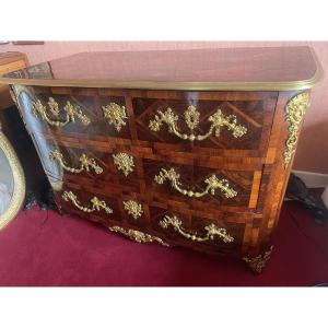 Regency Chest Of Drawers In Veneered Wood Circa 1730 