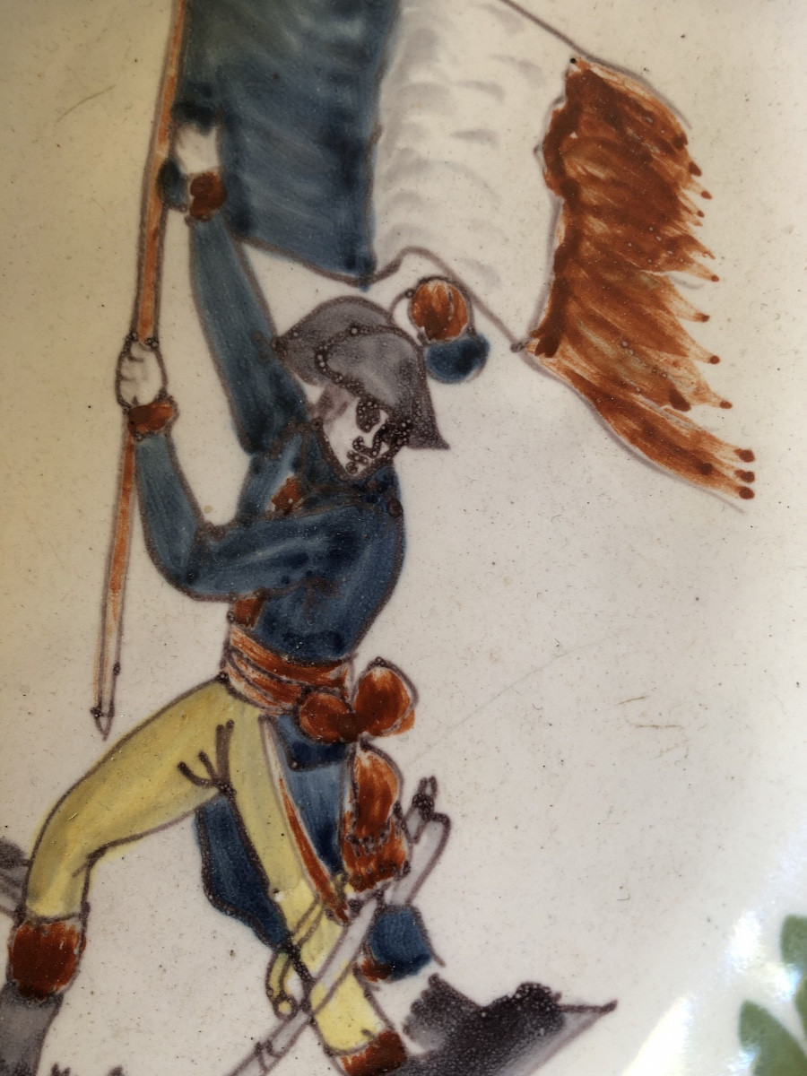 Plat ovale faïence début 19 eme représentant napoleon 1er au pont d’arcole-photo-3