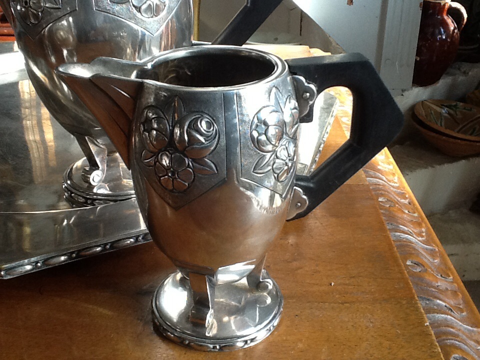 Coffee Service And The Silver Metal Artdeco-photo-4