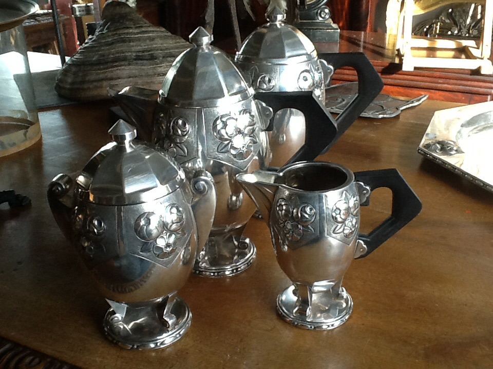 Coffee Service And The Silver Metal Artdeco-photo-7