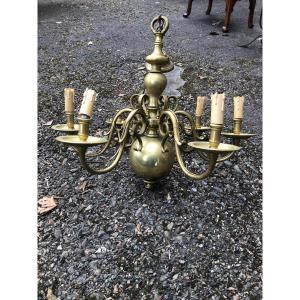 Lustre En Bronze De Style Hollandais  Du 17 Eme Siecle