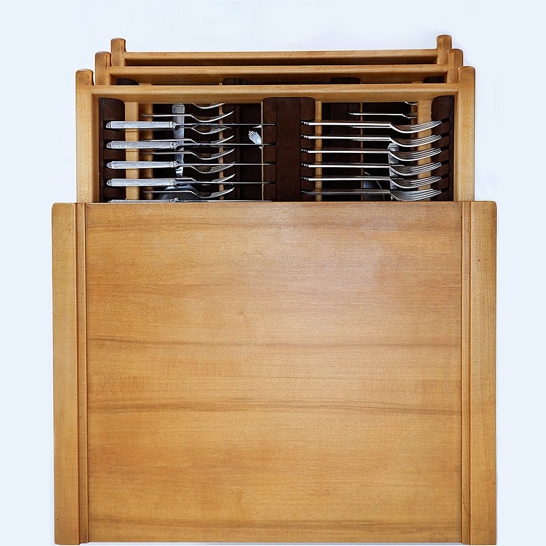 Cabinet James Krenov avec ensemble de couverts « Pyramide » par Georg Jensen-photo-3