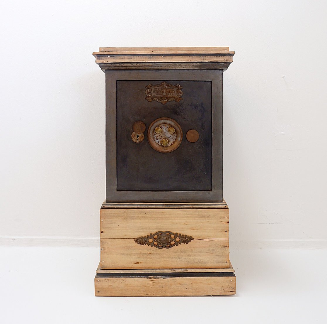 Antique Safe, “incombustible Bauche”, Early 20th Century-photo-3