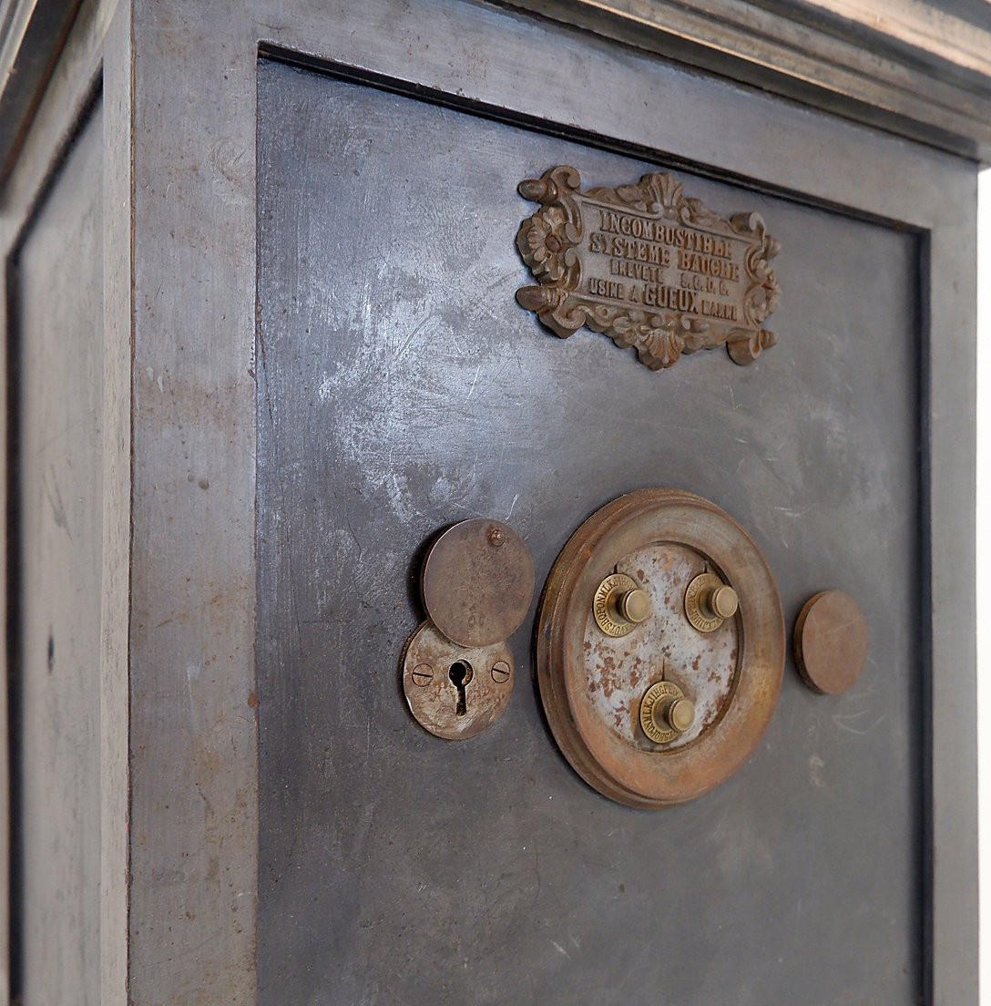 Antique Safe, “incombustible Bauche”, Early 20th Century-photo-1