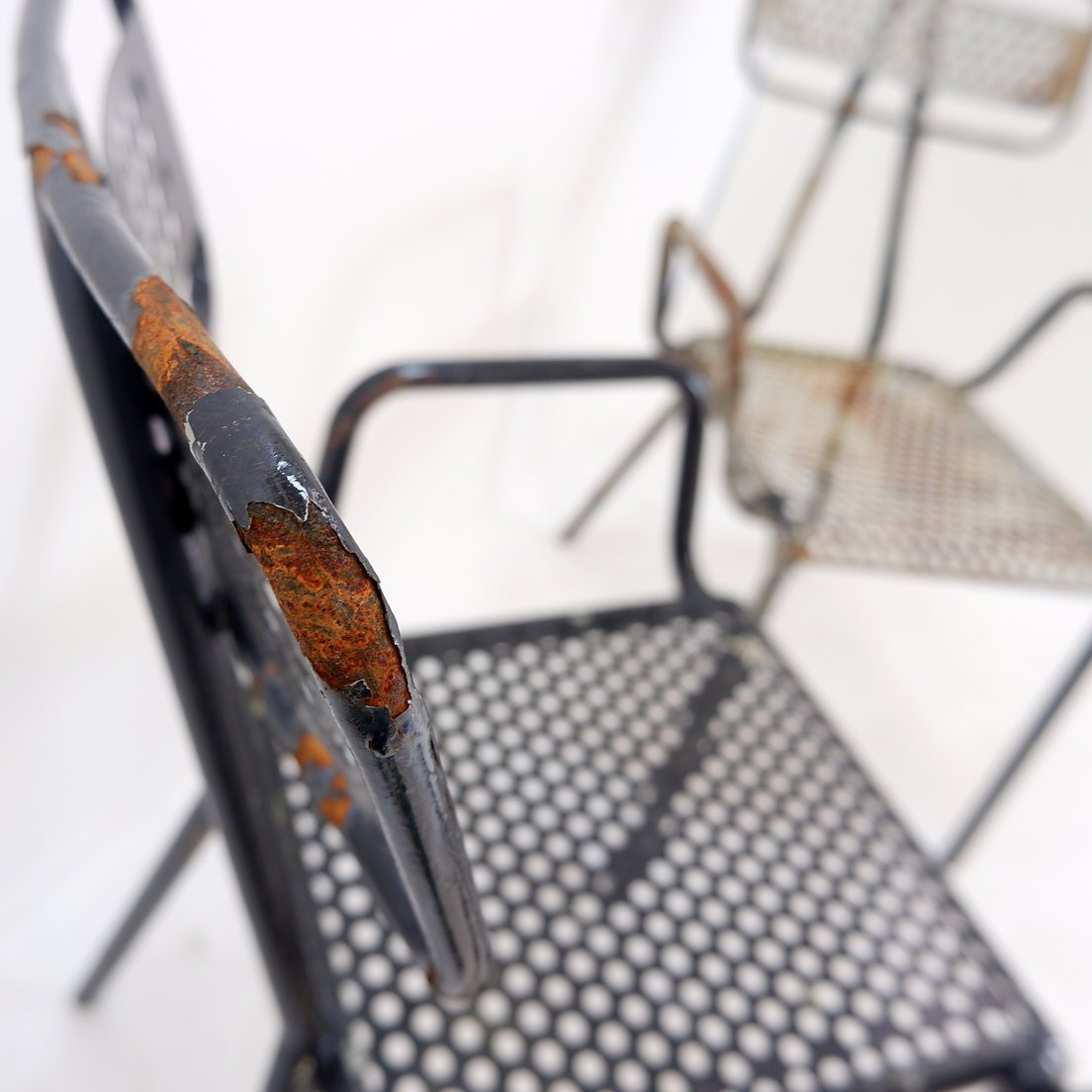Lot de 2 chaises de jardin françaises en métal « Radar » de René Malaval 1930-photo-4