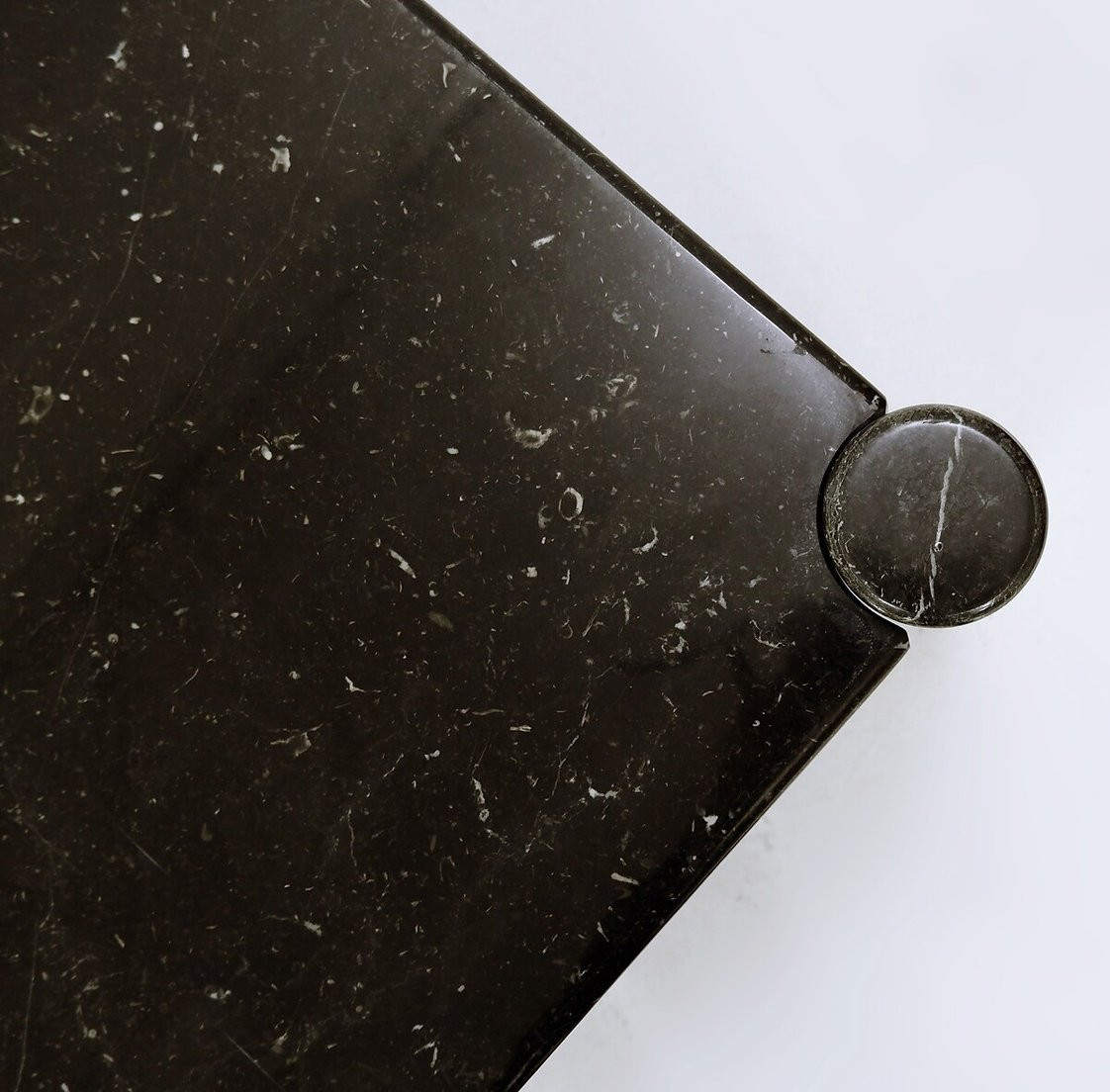  Table basse carrée en marbre noir, style milieu du siècle - Années 1970-photo-3
