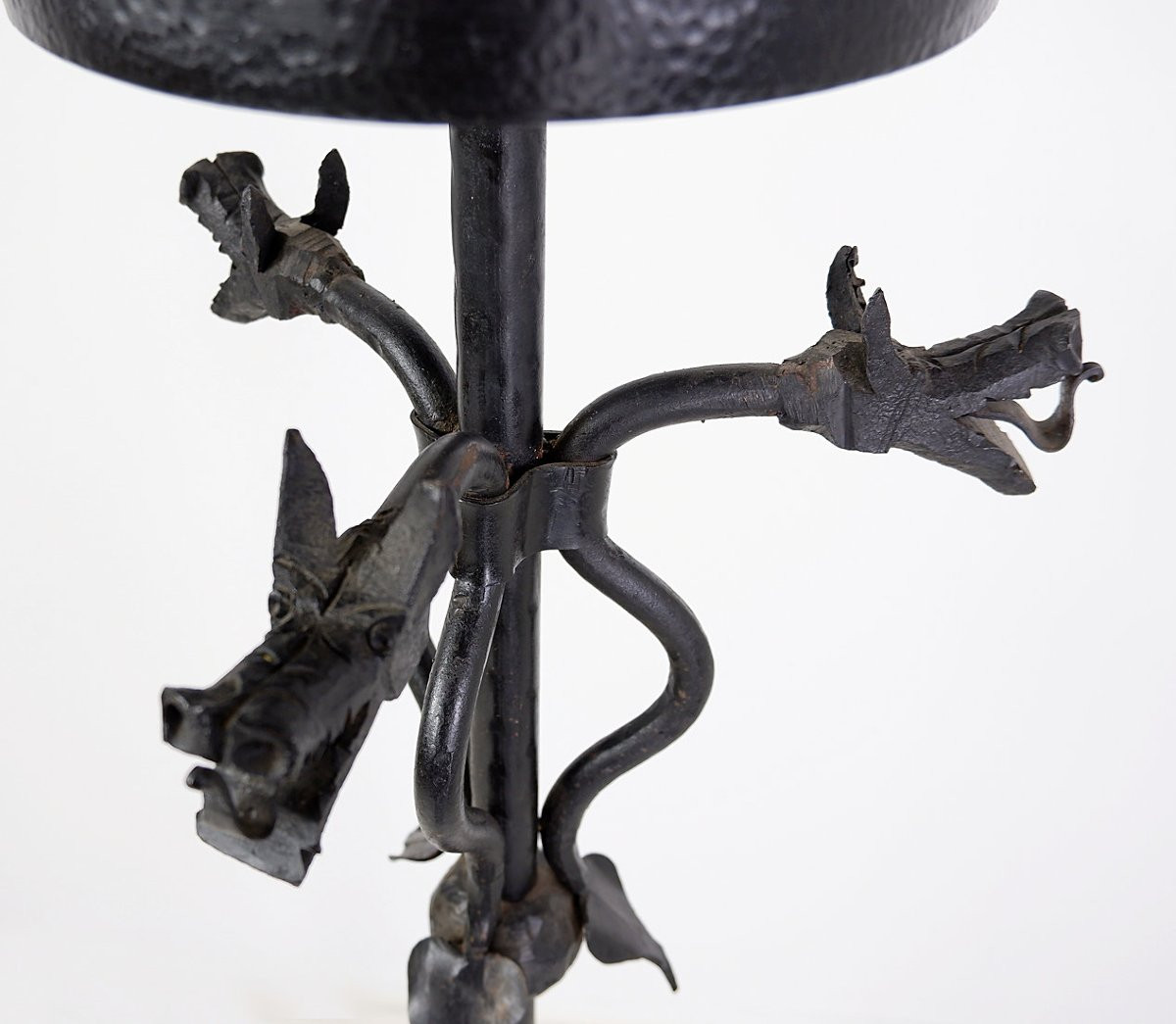 Wrought Iron Candlestick With Dragon Decoration-photo-2