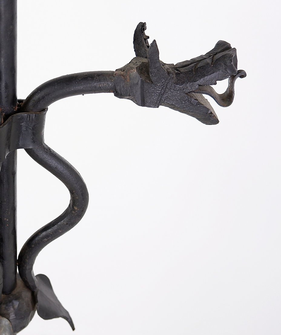 Wrought Iron Candlestick With Dragon Decoration-photo-3