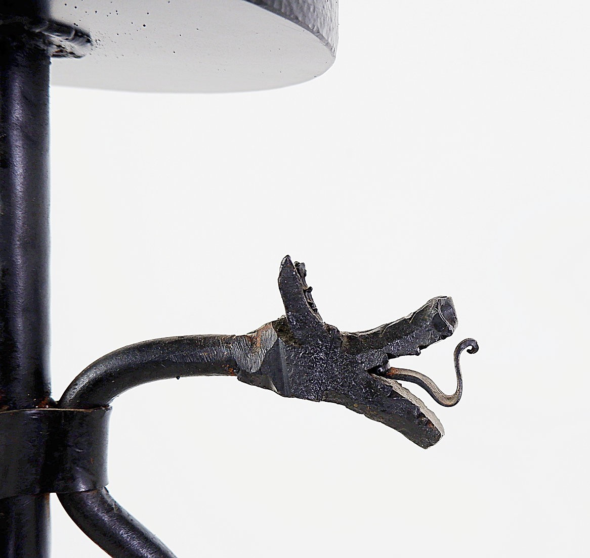 Wrought Iron Candlestick With Dragon Decoration-photo-5