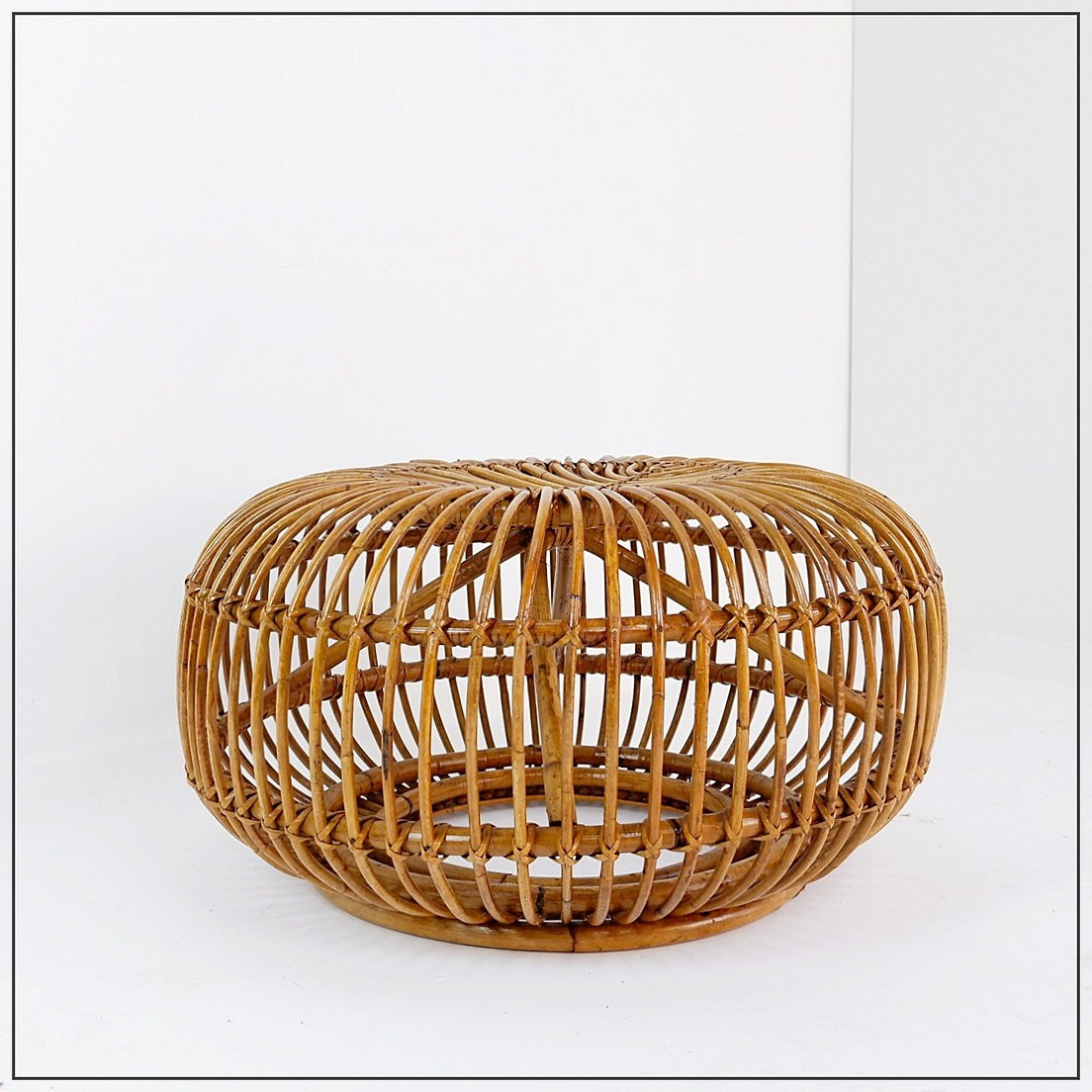 Pouf vintage en rotin style Mid-Century Modern, style Albini, années 1960