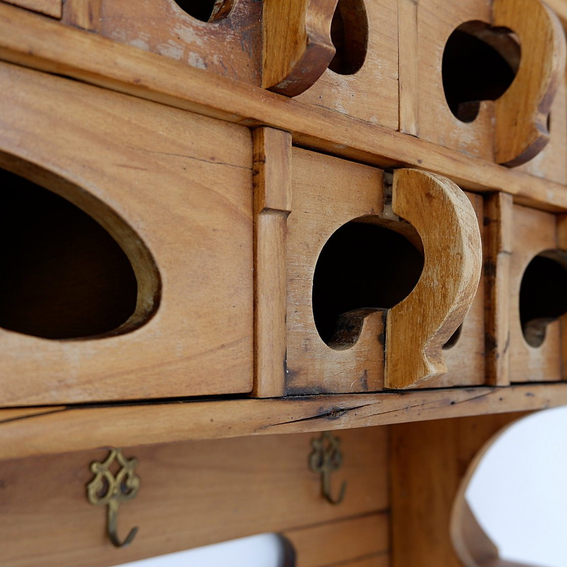 Étagère de cuisine Archelle en bois de sherry avec 18 tiroirs et moulin à café-photo-2
